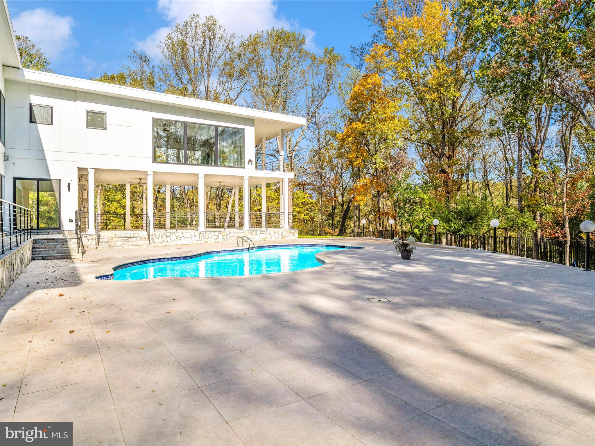 2209 Hunter Mill Road Vienna, VA 22181 - Photo 92 of 102 a view of outdoor space yard and front view of a house