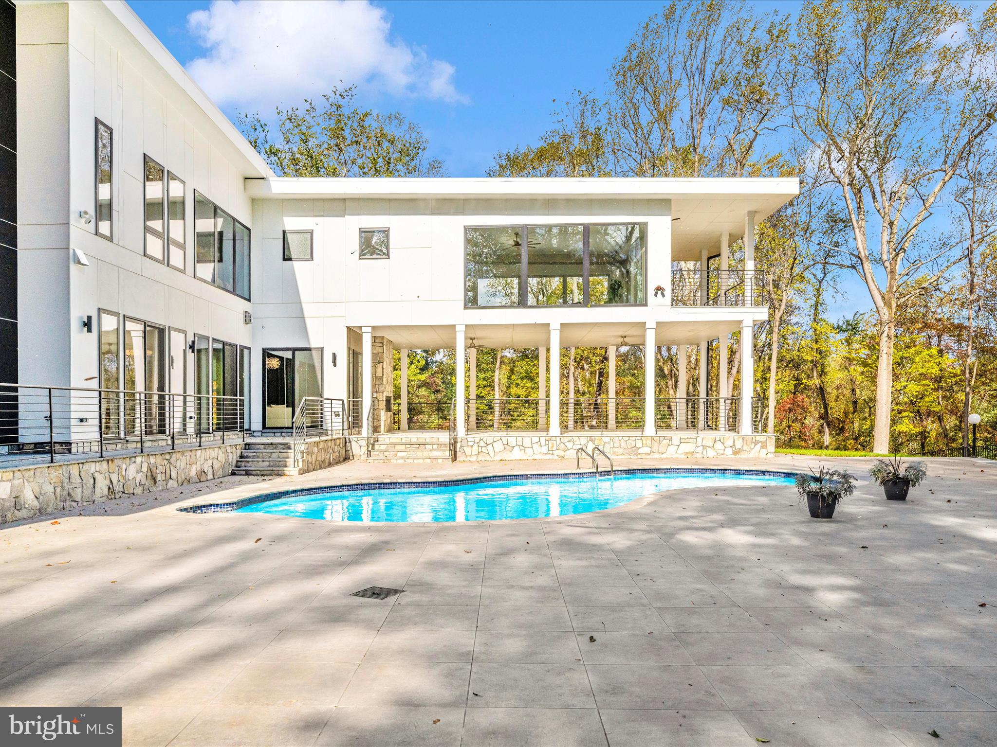 2209 Hunter Mill Road Vienna, VA 22181 - Photo 94 of 102 a view of a building with a outdoor space