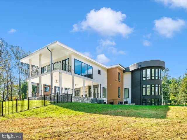 $4,200,000 | 2209 Hunter Mill Road, Vienna, VA 22181