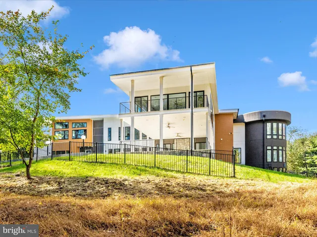 $4,200,000 | 2209 Hunter Mill Road, Vienna, VA 22181