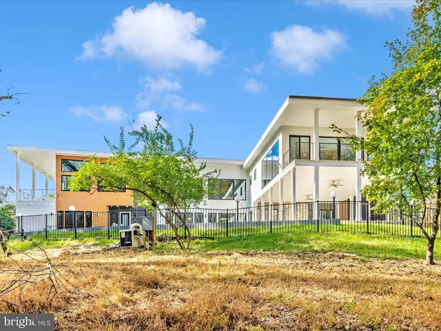 $4,200,000 | 2209 Hunter Mill Road, Vienna, VA 22181