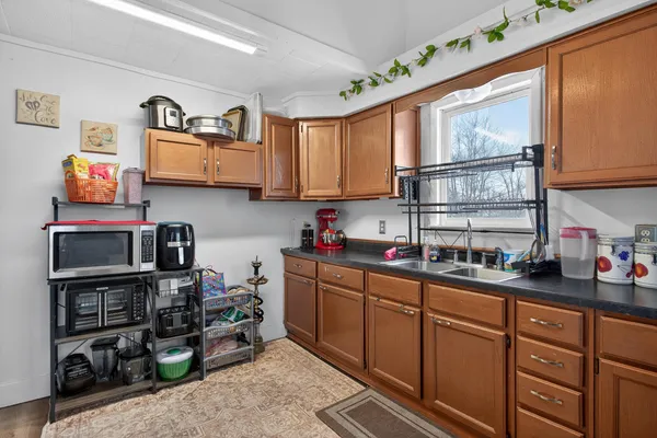 $249,000 | 10345 Brooklyn Road, Brooklyn, MI 49230