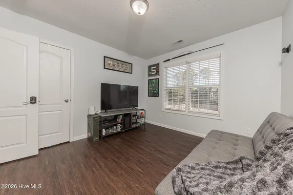 $415,000 | 107 Regatta Way, Sneads Ferry, NC 28460