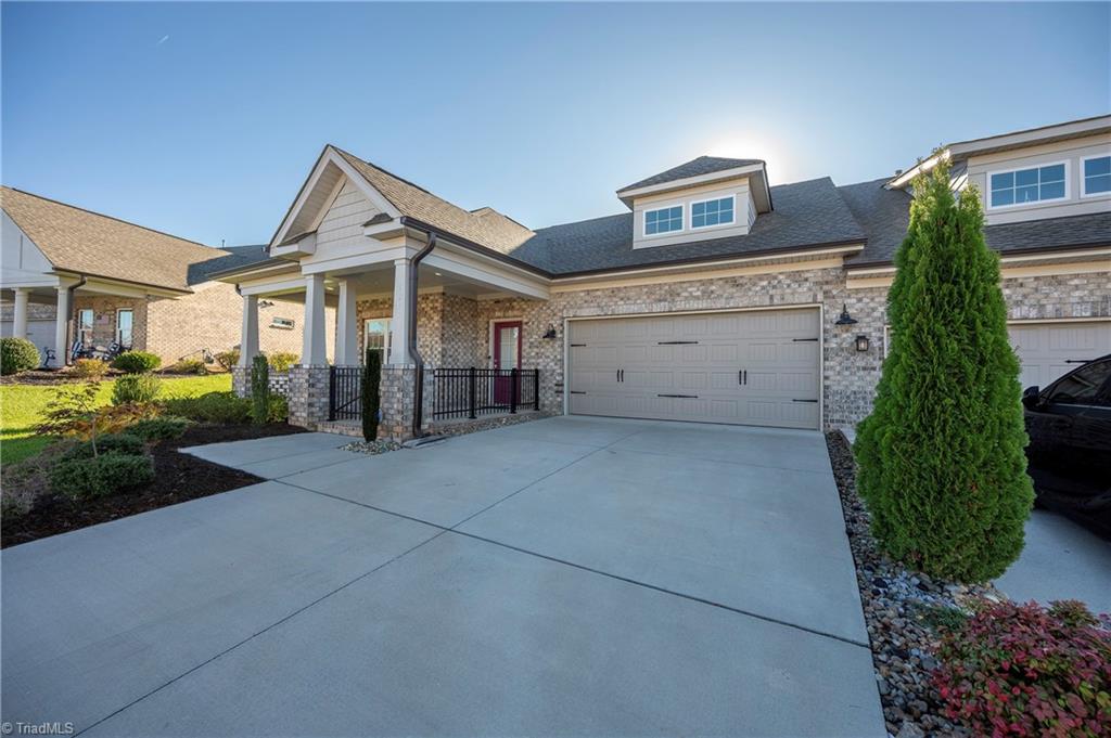 2049 Welden Ridge Road Kernersville, NC 27284 - Photo 2 of 48 Gallery Image 2