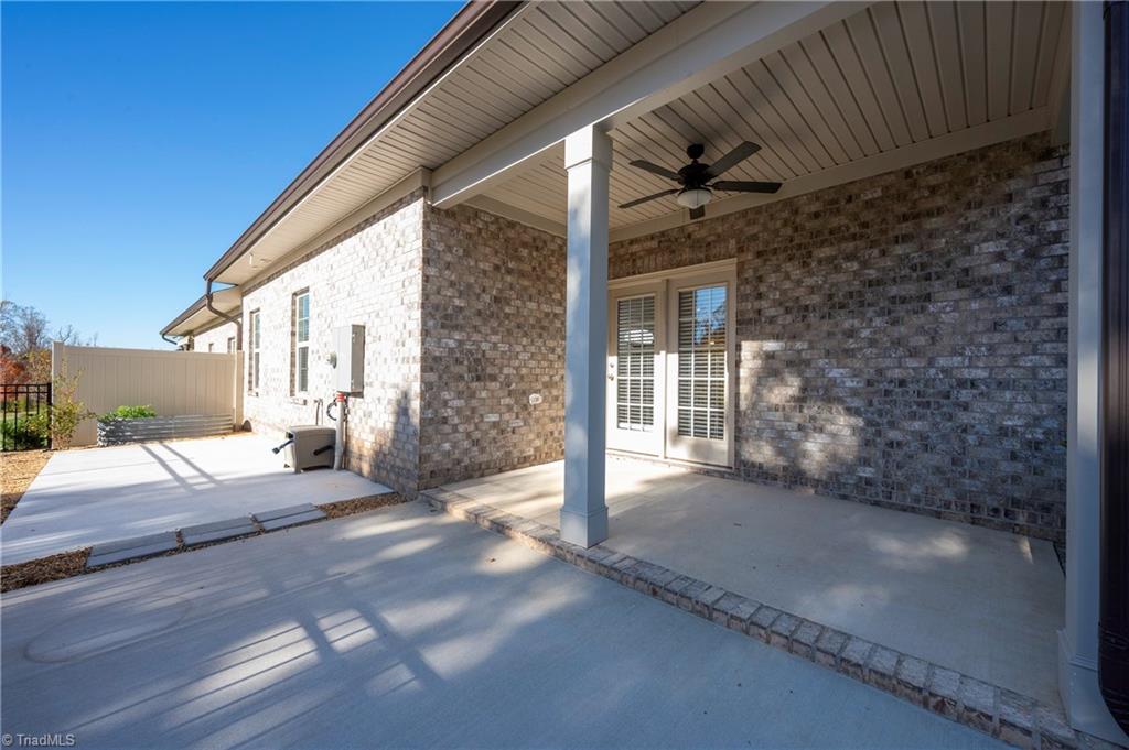 2049 Welden Ridge Road Kernersville, NC 27284 - Photo 5 of 48 Gallery Image 5