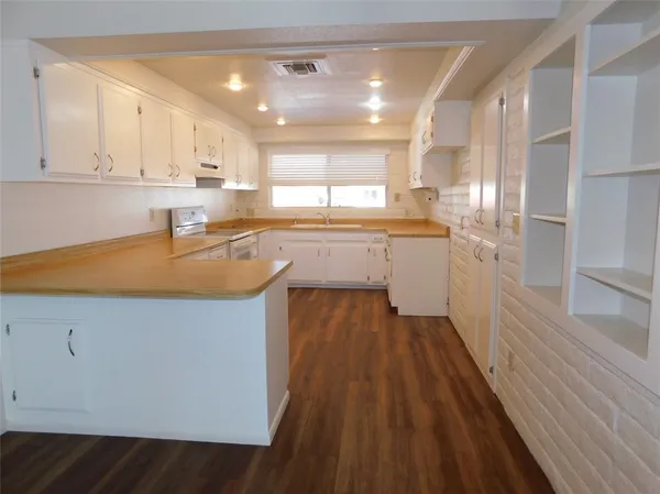 $3,000 | 2077 Whitewater Drive, Bullhead City, AZ 86442