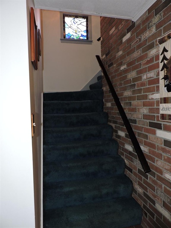 46 Point Pleasant Road Webster, MA 01570 - Photo 23 of 30 a view of entryway