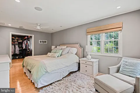 $1,420,000 | 8633 Janet Lane, Vienna, VA 22180