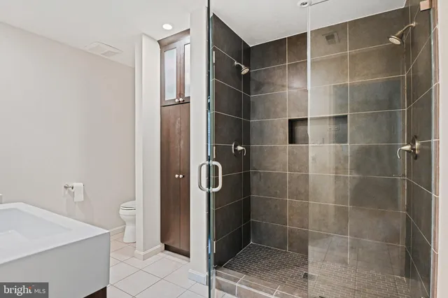 $1,420,000 | 8633 Janet Lane, Vienna, VA 22180