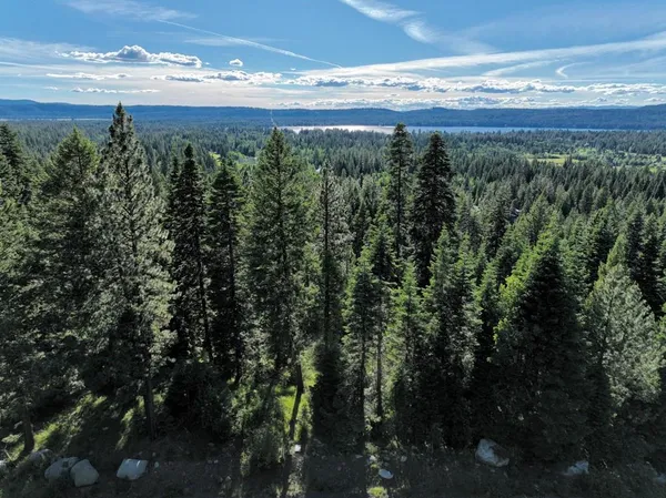 $300,000 | 1615 Majestic View Drive, Unit 49, McCall, ID 83638