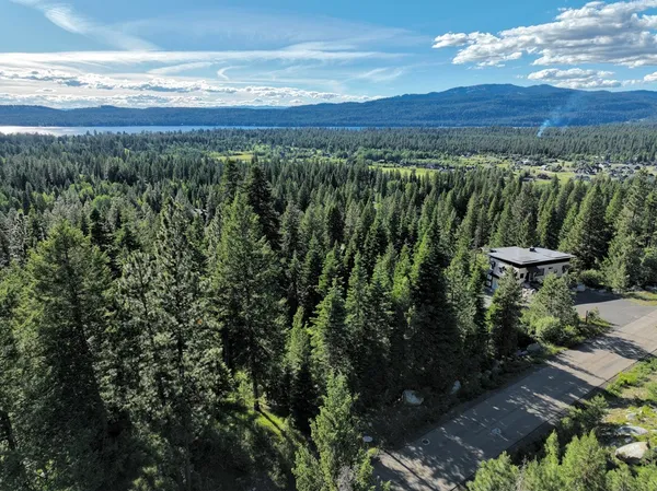 $300,000 | 1615 Majestic View Drive, Unit 49, McCall, ID 83638