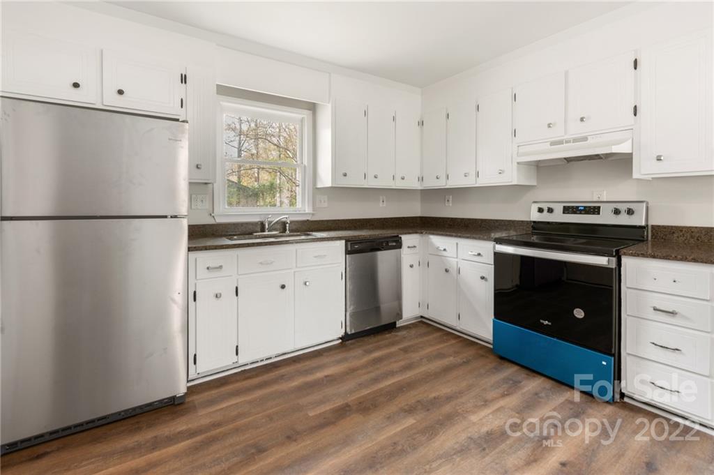 5601 Faulconbridge Road Charlotte, NC 28227 - Photo 4 of 17 Gallery Image 4
