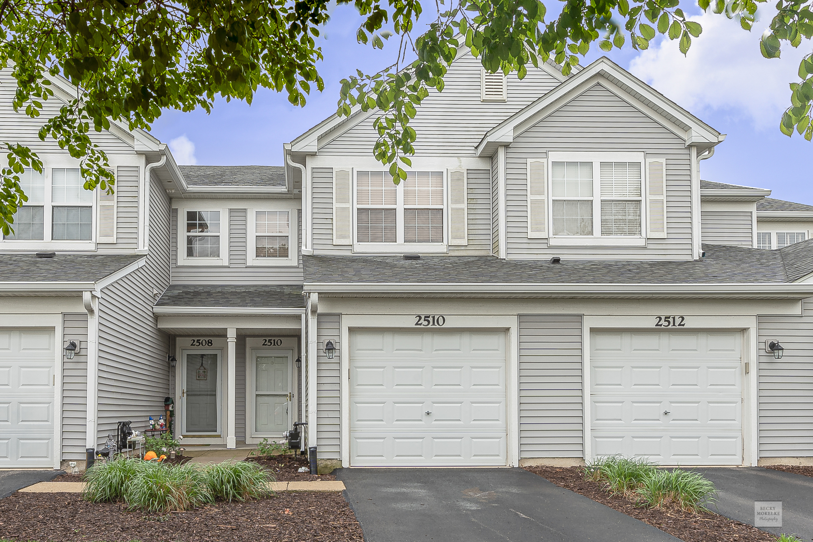 2510 Golf Ridge Circle Naperville, IL 60563 - Photo 1 of 10 front view of a house and a yard