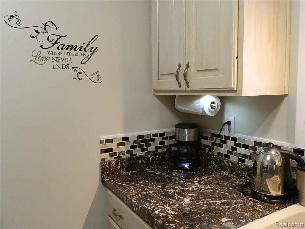 5426 Howe Road Grand Blanc, MI 48439 - Photo 30 of 64 5426 Howe.33