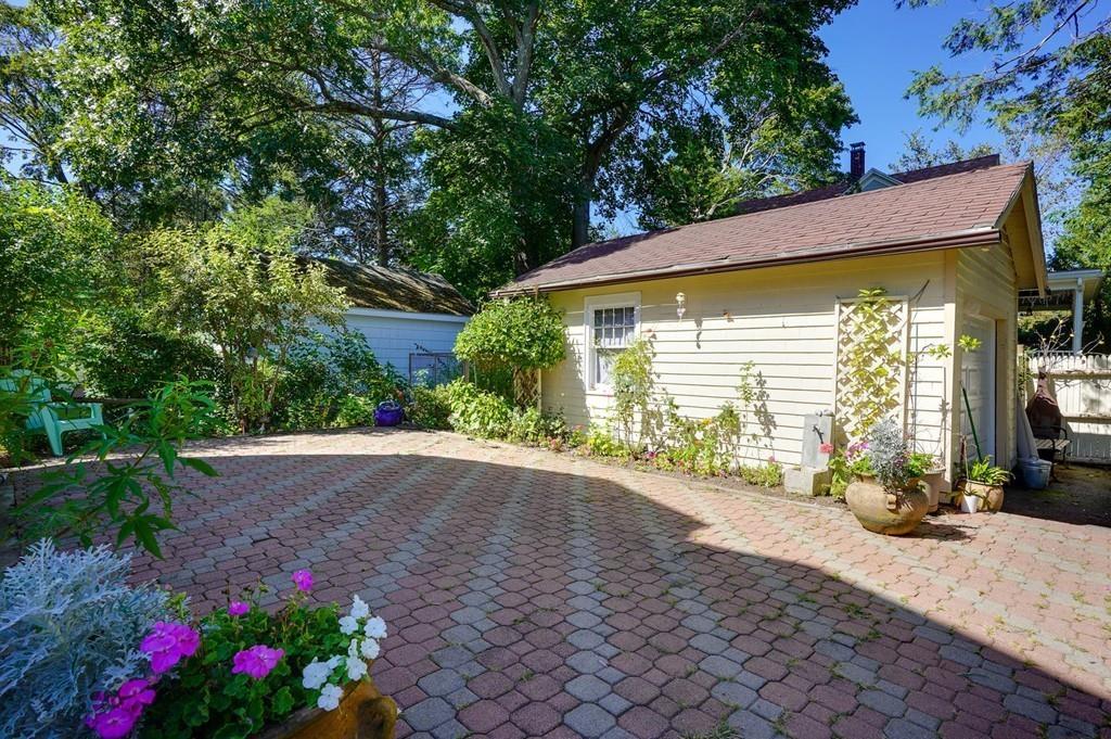 156 Overlook Road Arlington, MA 02474 - Photo 18 of 19 Gallery Image 18