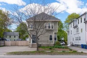 $515,000 | 923 Broadway, South Portland, ME 04106