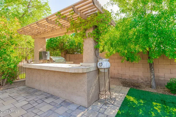 $2,800 | 295 West Goldfinch Way, Chandler, AZ 85286