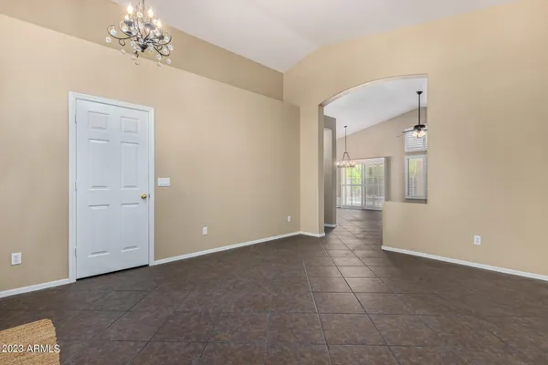 $2,800 | 295 West Goldfinch Way, Chandler, AZ 85286