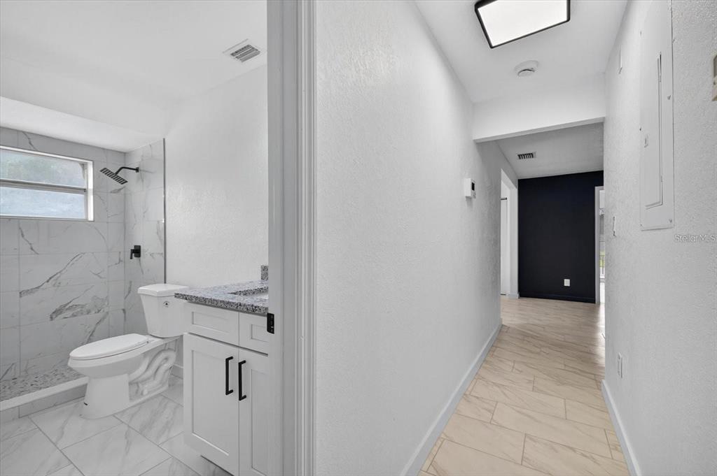 8609 Fish Lake Road Tampa, FL 33619 - Photo 13 of 22