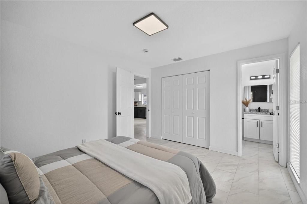 8609 Fish Lake Road Tampa, FL 33619 - Photo 14 of 22