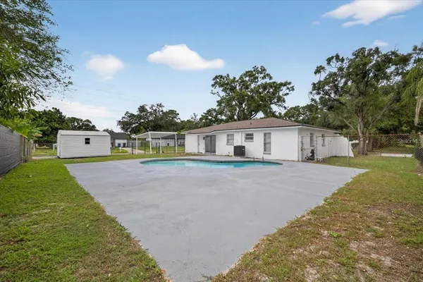 $2,950 | 8609 Fish Lake Road, Tampa, FL 33619