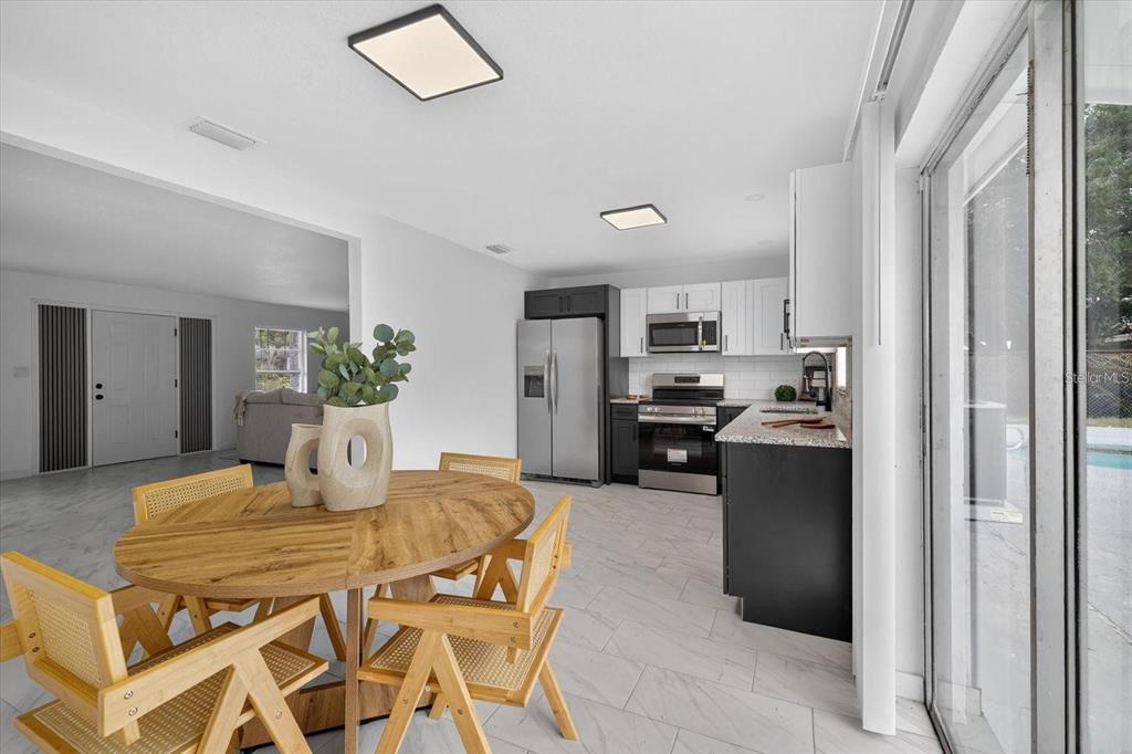 8609 Fish Lake Road Tampa, FL 33619 - Photo 6 of 22