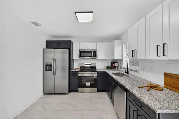 $2,950 | 8609 Fish Lake Road, Tampa, FL 33619