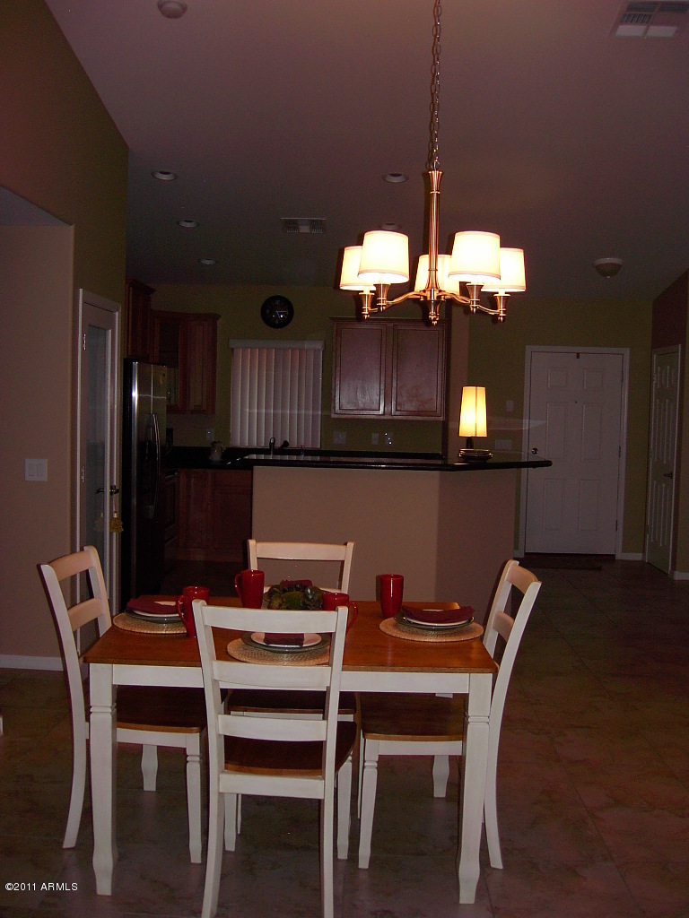 2661 South Conestoga Road Apache Junction, AZ 85119 - Photo 5 of 14 Greatroom dining
