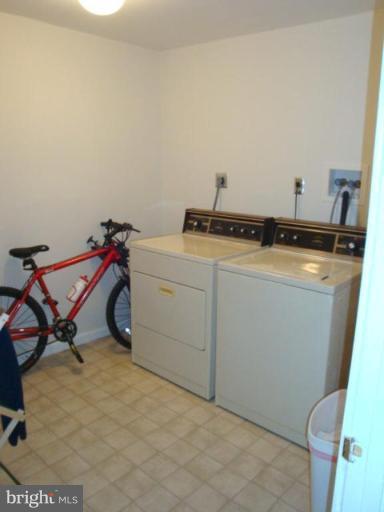 9235 Ridgefield Circle Frederick, MD 21701 - Photo 12 of 12 Laundry Area 1