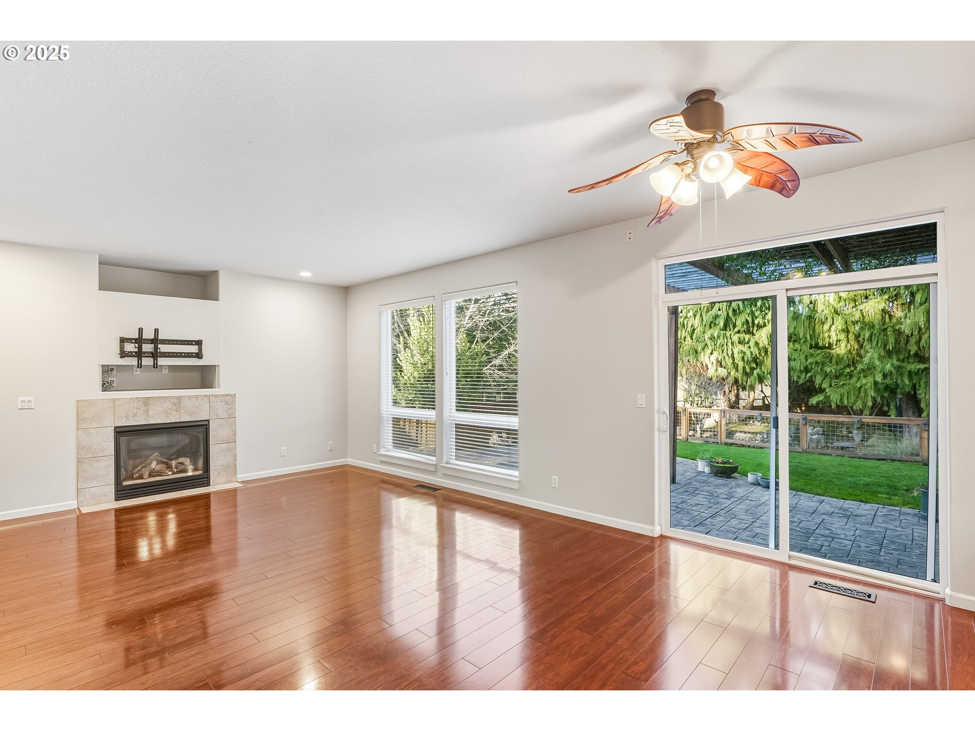 12845 Southwest Kraft Place Portland, OR 97223 - Photo 6 of 23