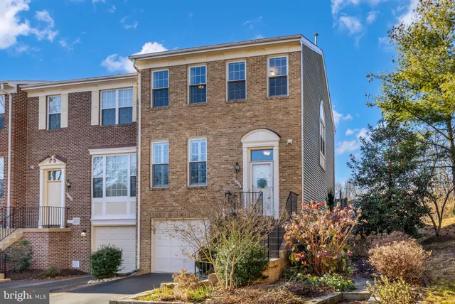 $750,000 | 6202 Littlethorpe Lane, Alexandria, VA 22315