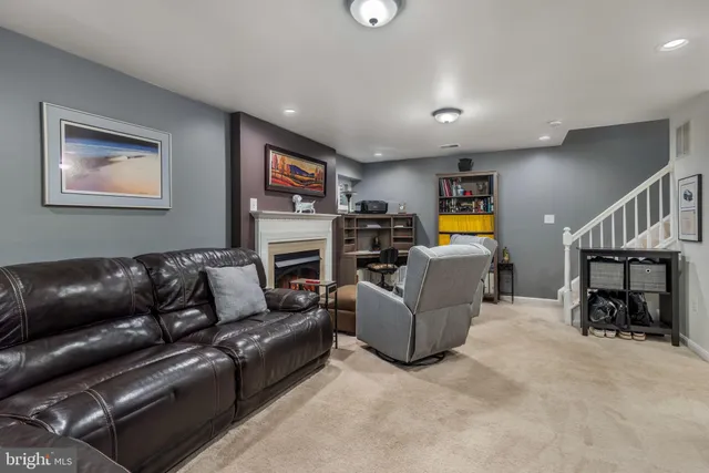 $750,000 | 6202 Littlethorpe Lane, Alexandria, VA 22315