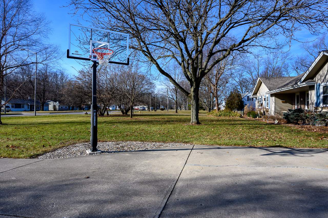 1616 Lower Huntington Road Fort Wayne, IN 46819 - Photo 4 of 35