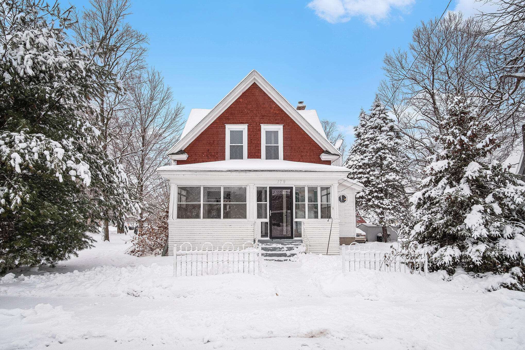 179 South 2nd Street Cedar Springs, MI 49319 - Photo 1 of 29 002_file_501