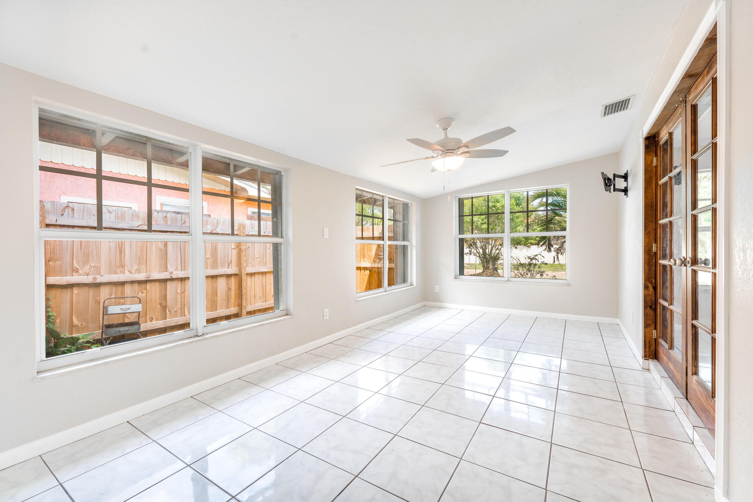 1219 South 10th Street Fort Pierce, FL 34950 - Photo 11 of 29 Bed 2