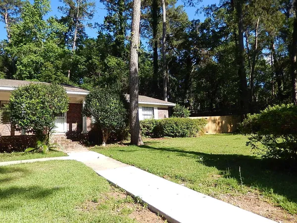 $2,550 | 1903 Skyland Drive, Tallahassee, FL 32303