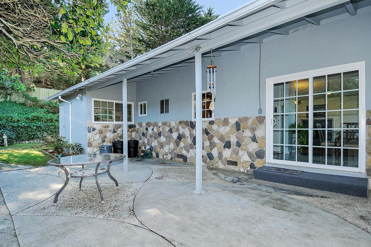 320 Seaside Drive Pacifica, CA 94044 - Photo 18 of 34