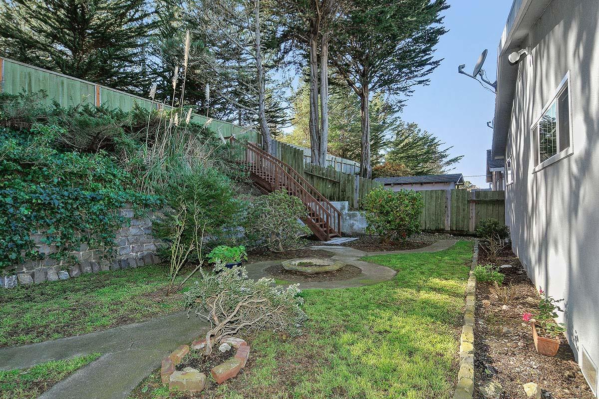 320 Seaside Drive Pacifica, CA 94044 - Photo 20 of 34