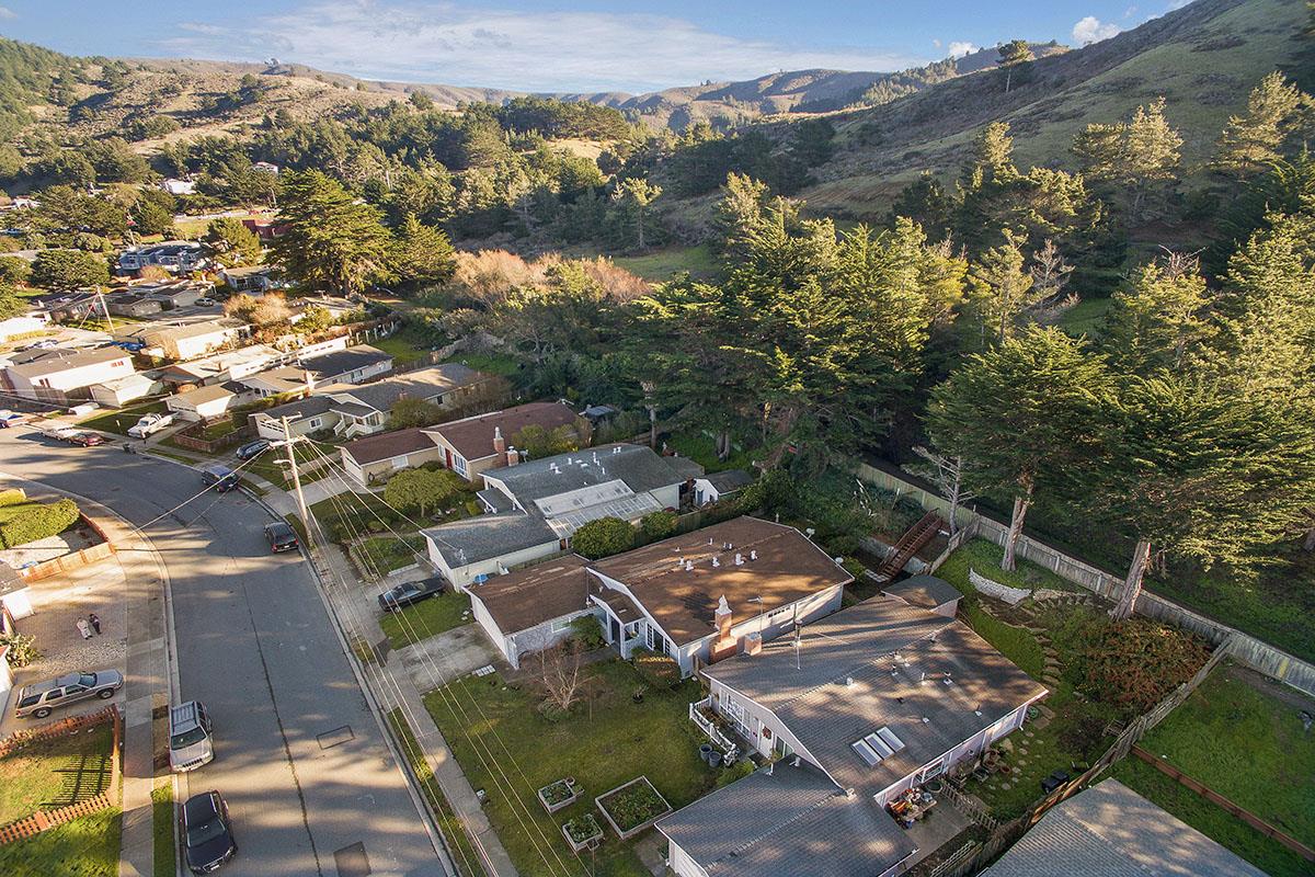 320 Seaside Drive Pacifica, CA 94044 - Photo 29 of 34