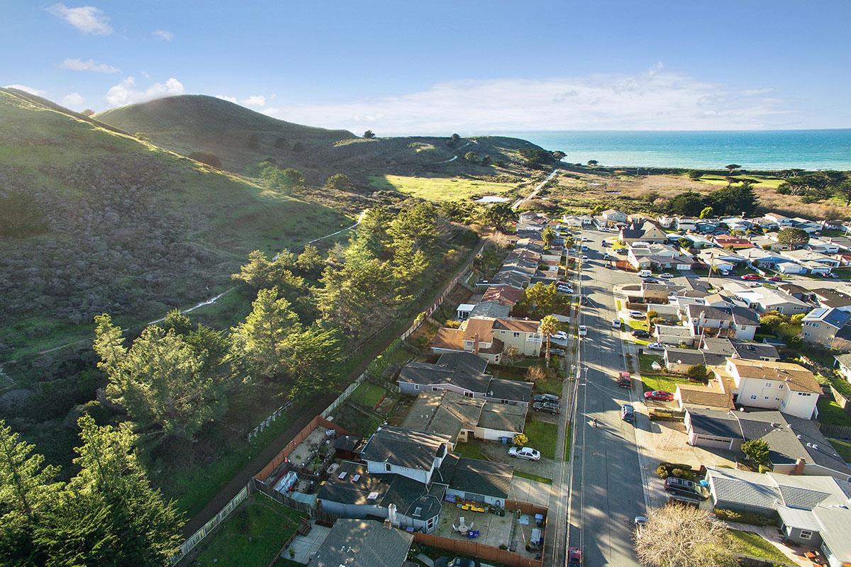 320 Seaside Drive Pacifica, CA 94044 - Photo 33 of 34