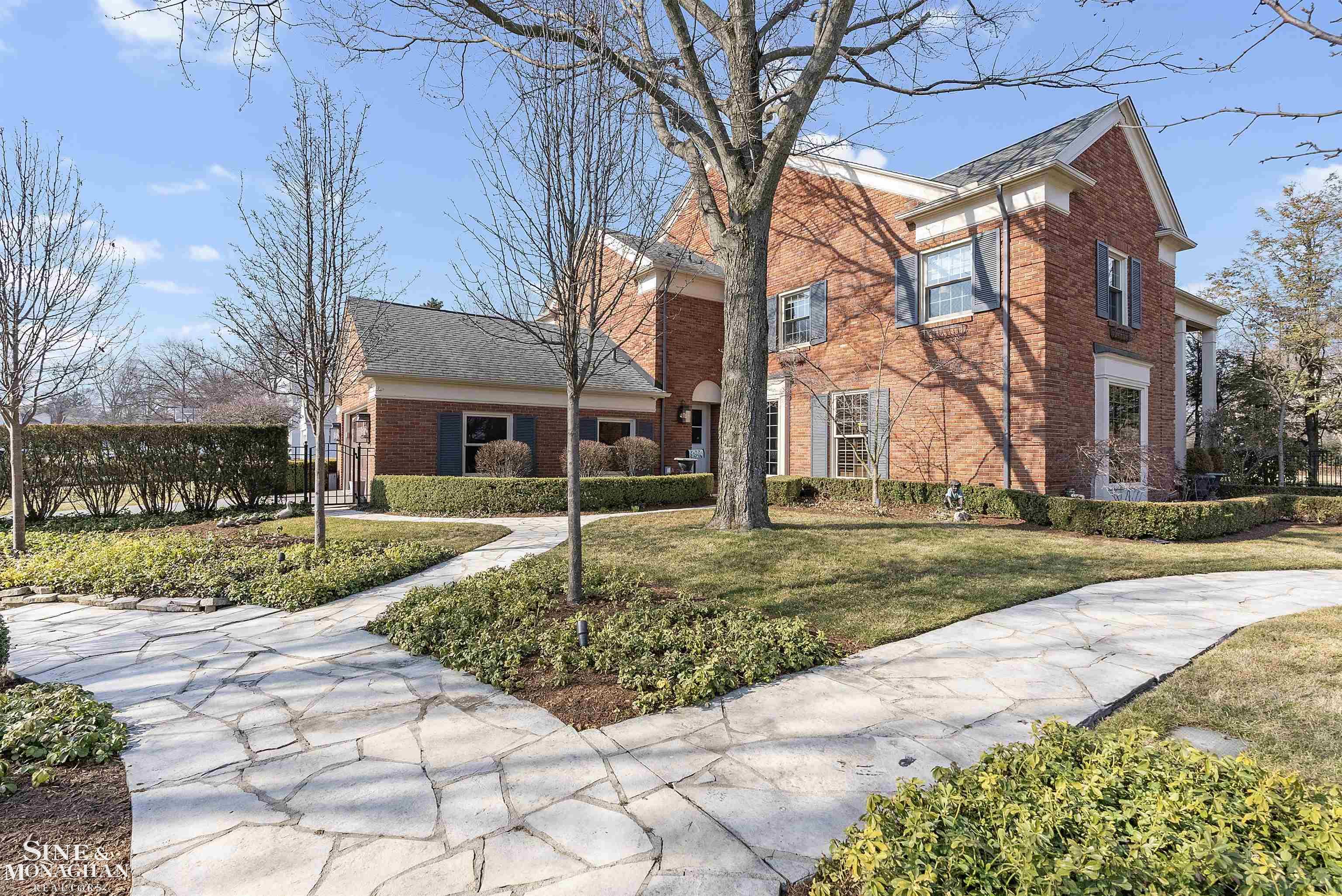835 Lake Shore Road Grosse Pointe, MI 48236 - Photo 54 of 73 50134420-e43b9ad7-4c2b-4305-ae71-31420757ba01.JPG