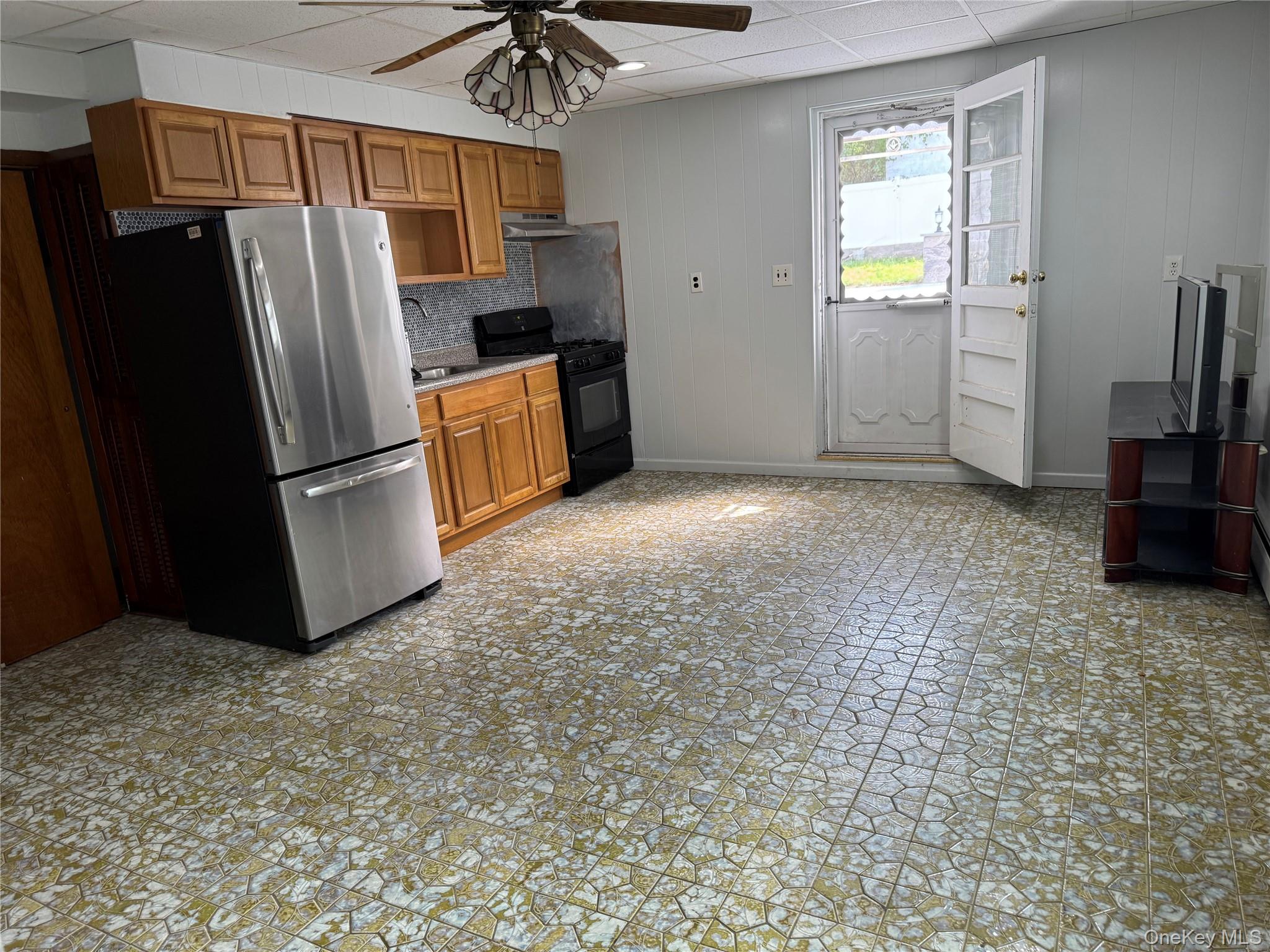 247 Mile Square Road Yonkers, NY 10701 - Photo 5 of 13