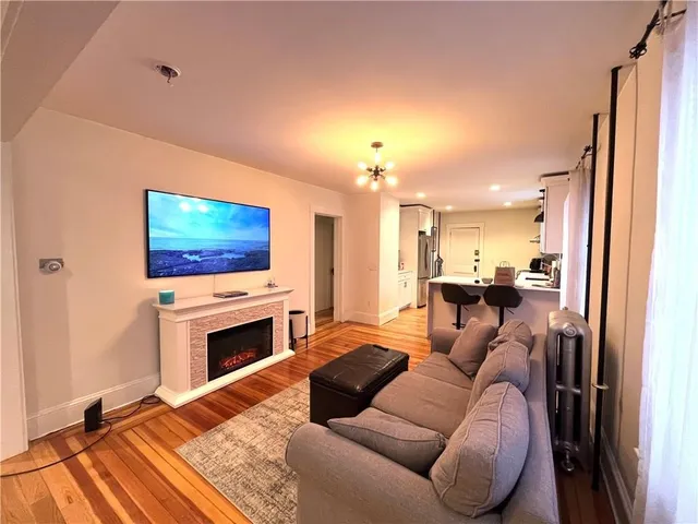 $2,800 | 18 Apthorp Avenue, Newport, RI 02840