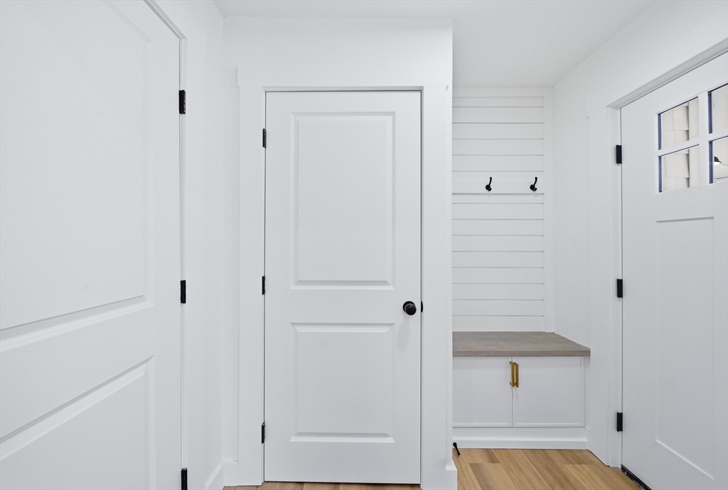 26 Rivulet Street Uxbridge, MA 01569 - Photo 2 of 41 a bathroom with a bathtub