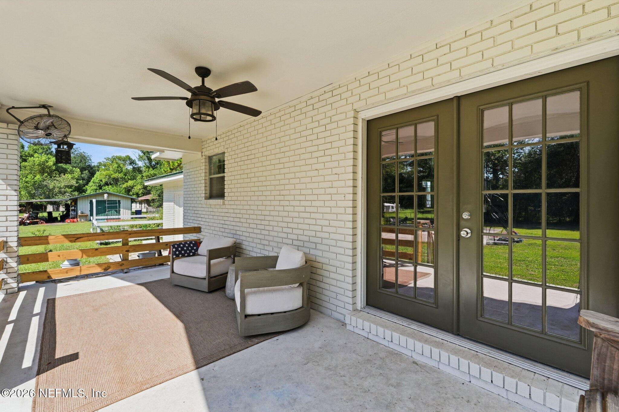 86252 Melissa Road Yulee, FL 32097 - Photo 10 of 40 Cozy back porch