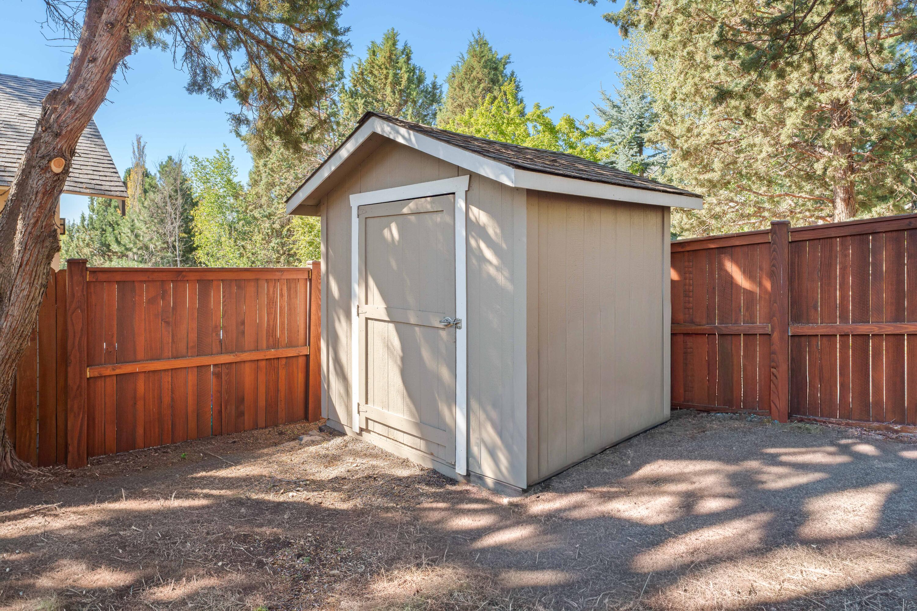 2431 Northwest Awbrey Road Bend, OR 97703 - Photo 31 of 35 DSC06617-Edit