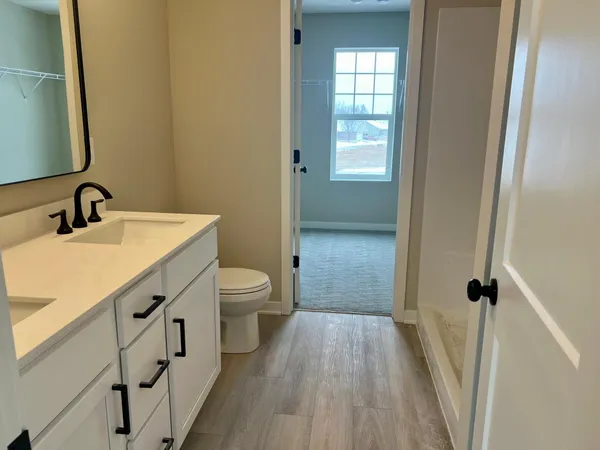 $274,900 | 809 Tomahawk Court, Madison Lake, MN 56063