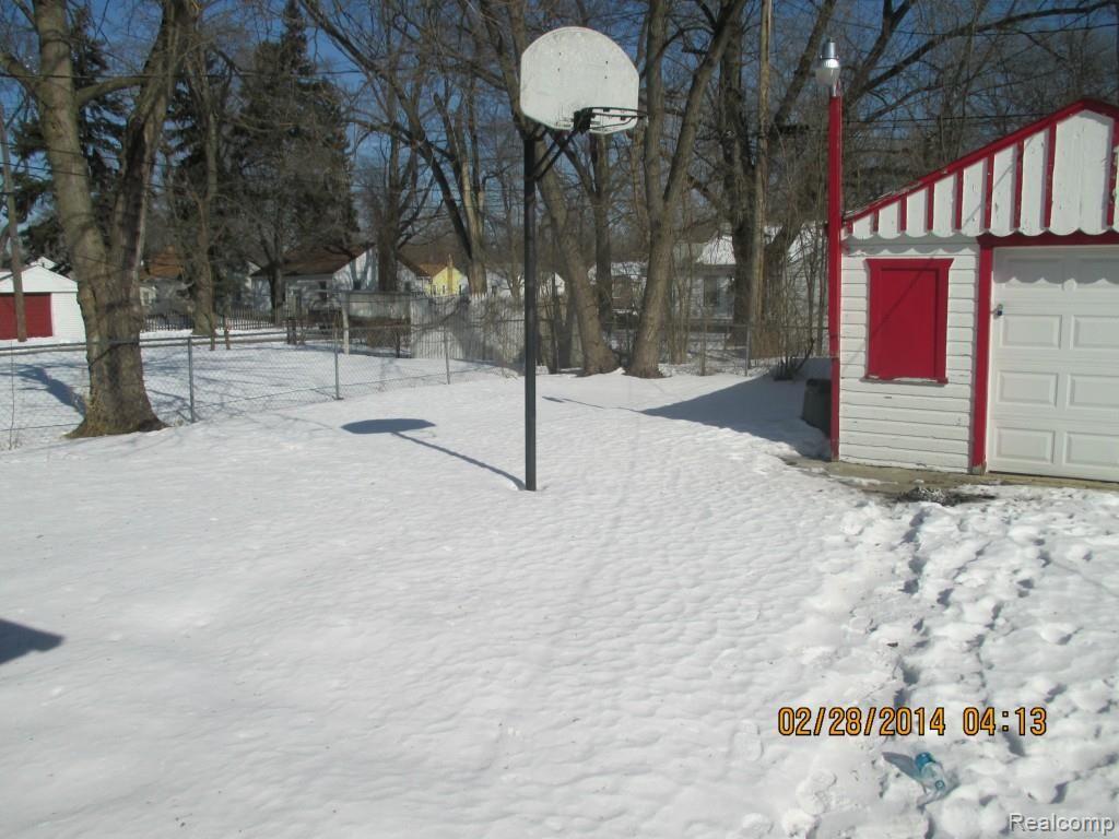 18308 Rutherford Street Detroit, MI 48235 - Photo 19 of 21 Rutherford-18308 024.jpg