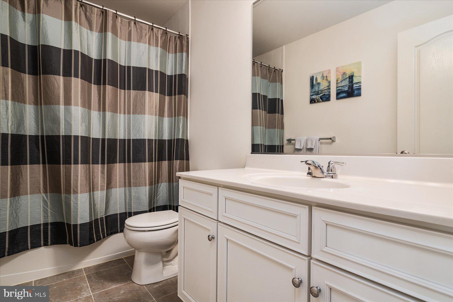 973 Morgan Run Road Middle River, MD 21220 - Photo 33 of 39 UPPER LEVEL FULL BATH.