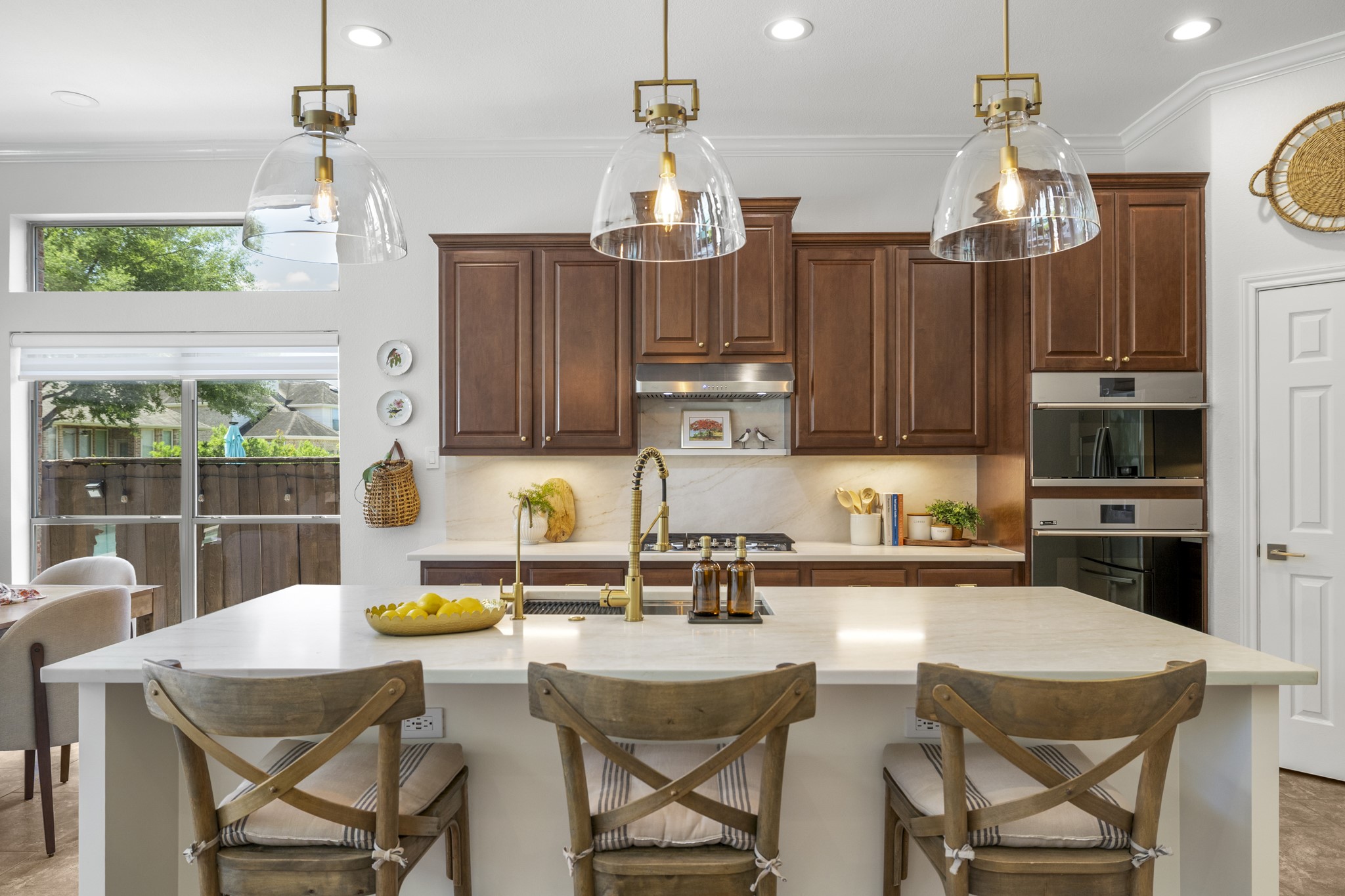 26 Winhall Place The Woodlands, TX 77354 - Photo 14 of 49 Timeless finishes that blend both style and function.